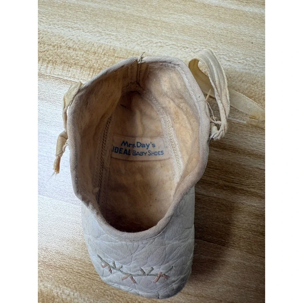 Vintage‎ Baby Shoes Leather Booties Soft Sole Infant Christening Lot